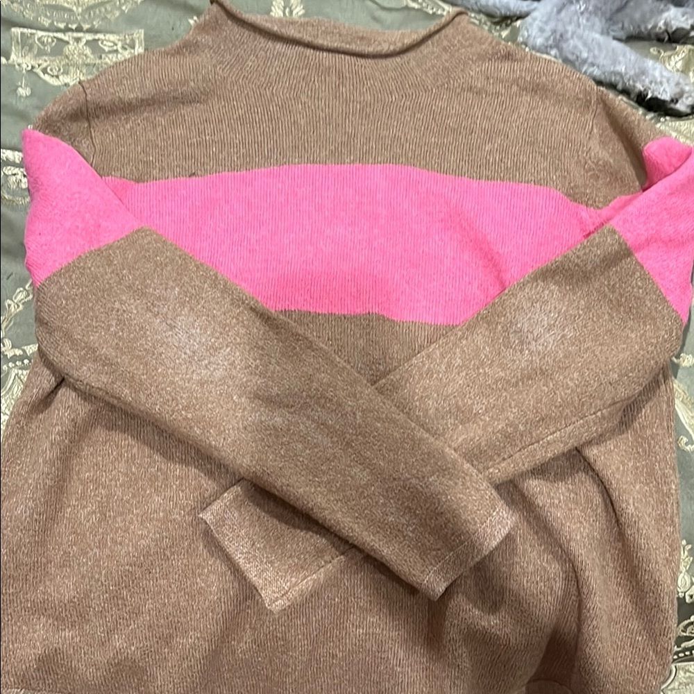 Old Navy Brown and Pink Crew Neck Sweater